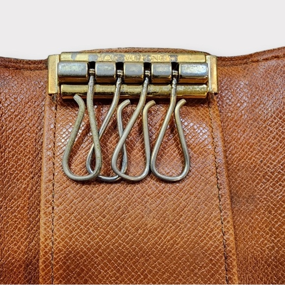 Great Condition! Louis Vuitton Monogram Multicals Four Key And Card Case Holder - Picture 14 of 16
